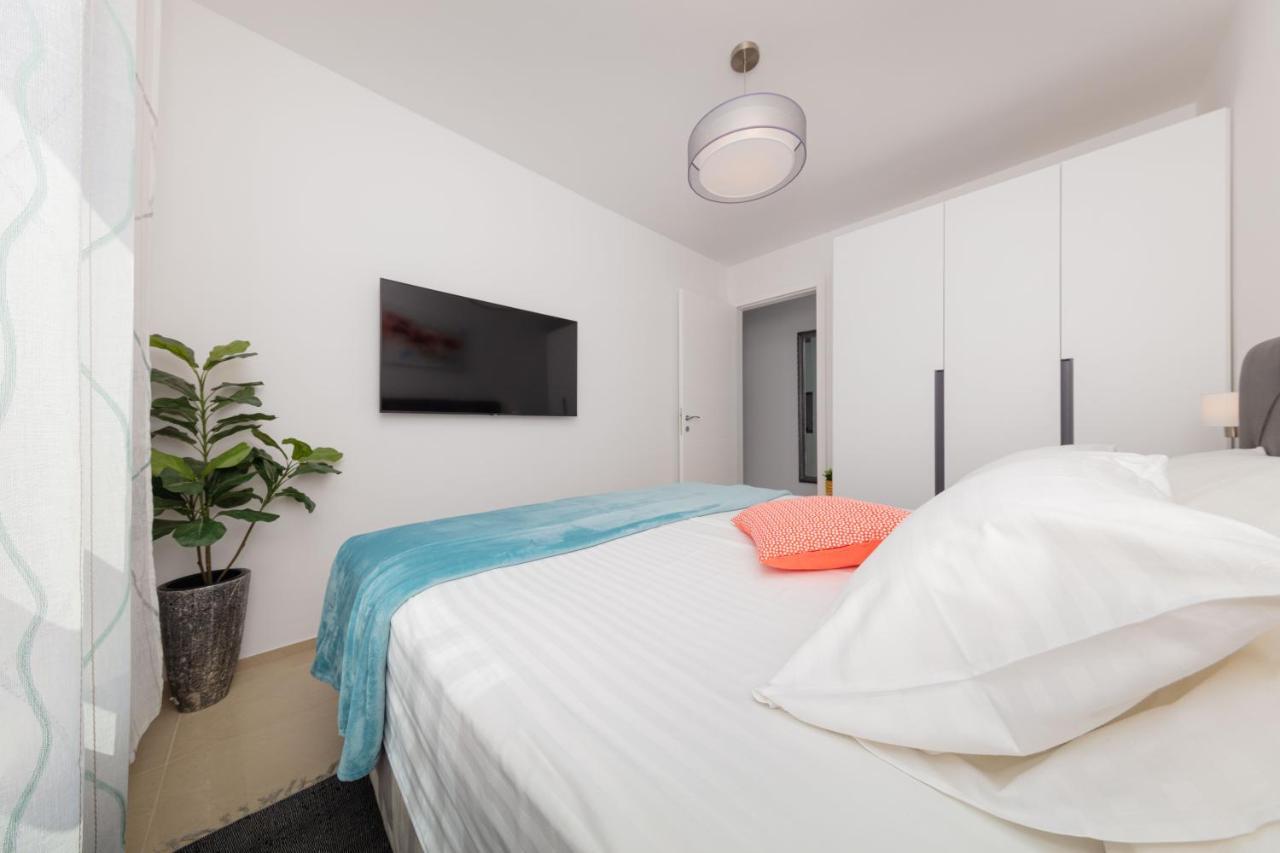 Tirkiz Apartment Banjole Bagian luar foto