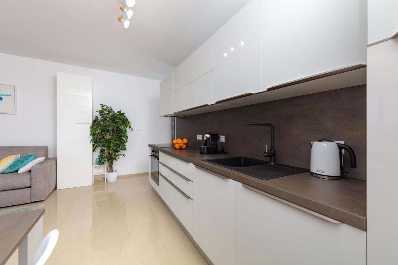 Tirkiz Apartment Banjole Bagian luar foto