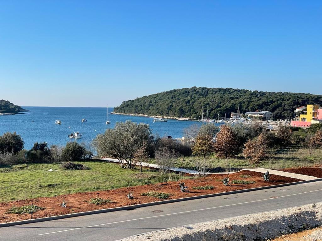 Tirkiz Apartment Banjole Bagian luar foto